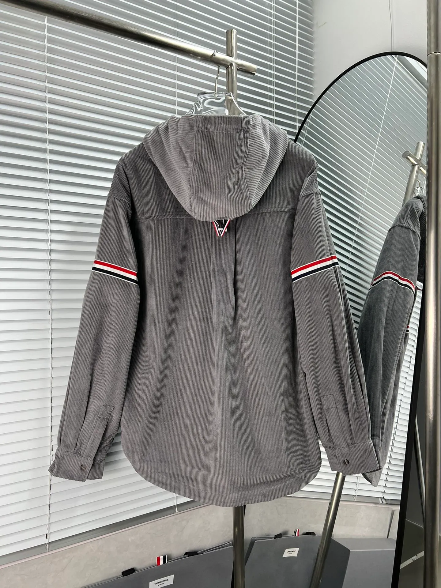 THOM BROWNE🇳🇱 TBNew Arrival / / ：Gray Blue Sizes：1 2 3 4